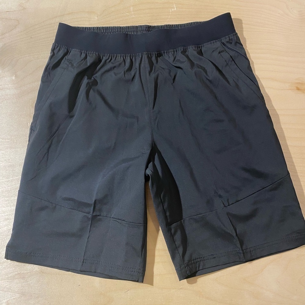 Apana Men's Black Athletic Shorts Medium (32-34) (MT)
